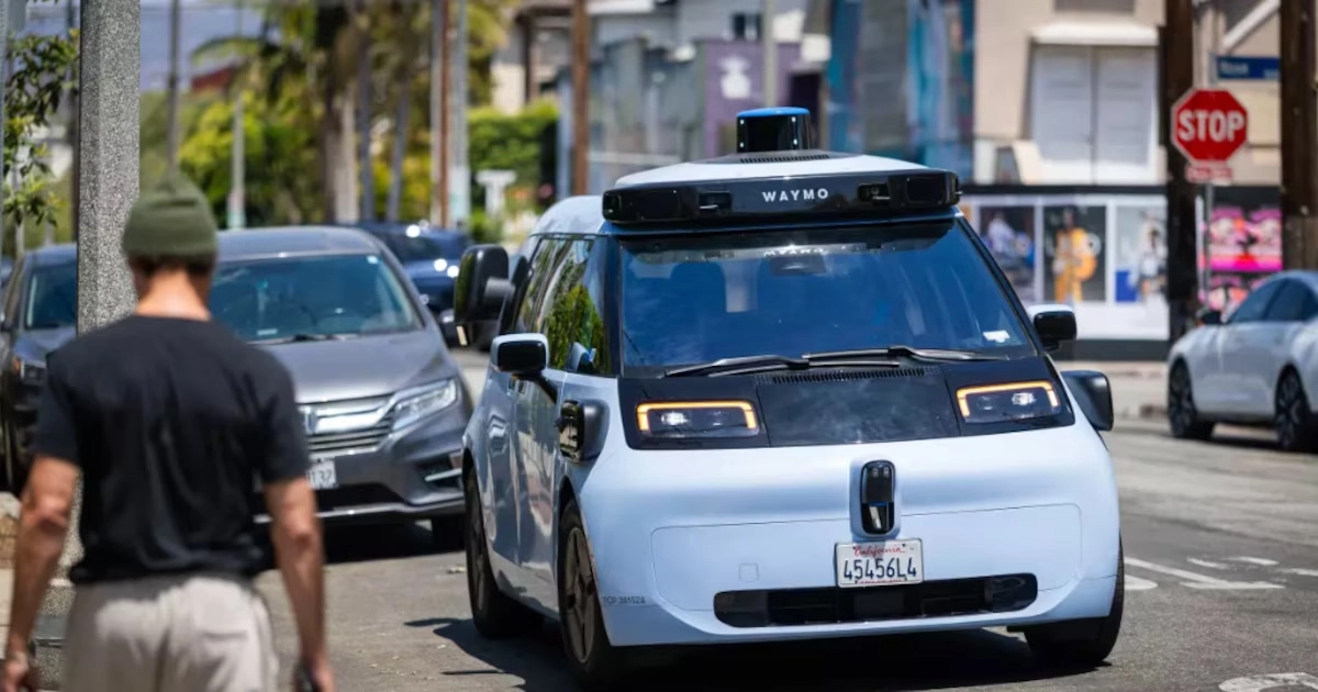 Robotaxi sin conductor en Los Angeles